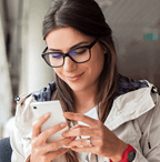 girl in her mobile
